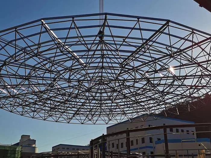 濉溪螺栓球网架工程施工现场